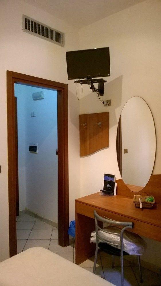 Hotel La Villetta Φιουμιτσίνο Εξωτερικό φωτογραφία