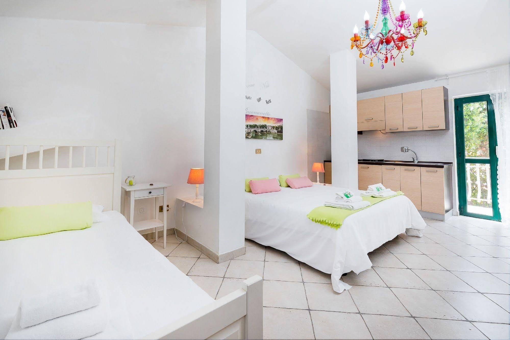Hotel La Villetta Φιουμιτσίνο Εξωτερικό φωτογραφία