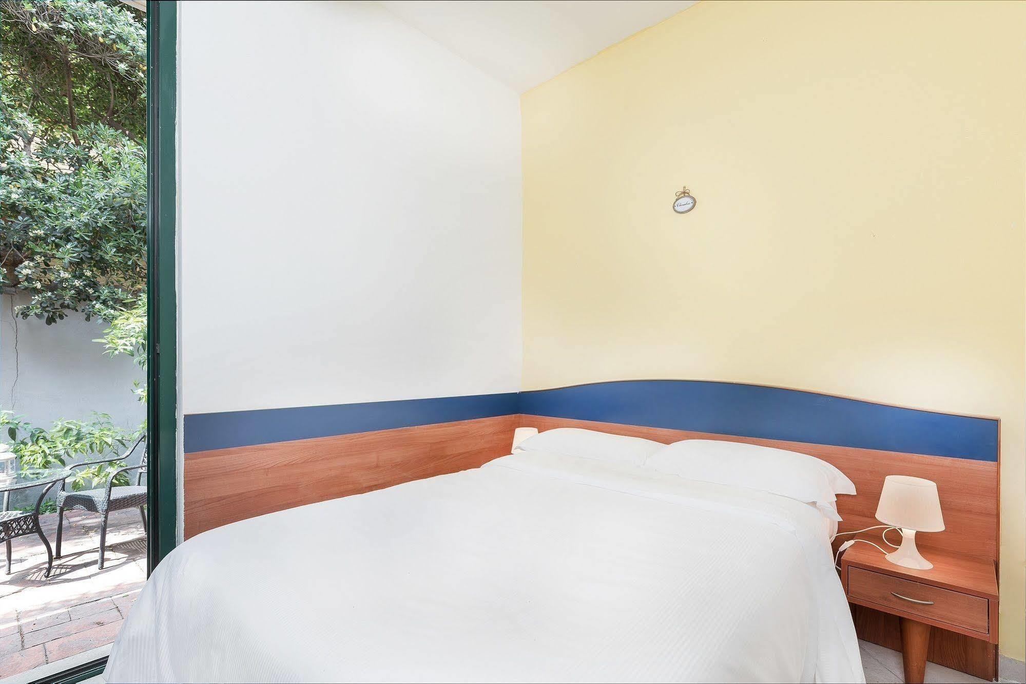 Hotel La Villetta Φιουμιτσίνο Εξωτερικό φωτογραφία
